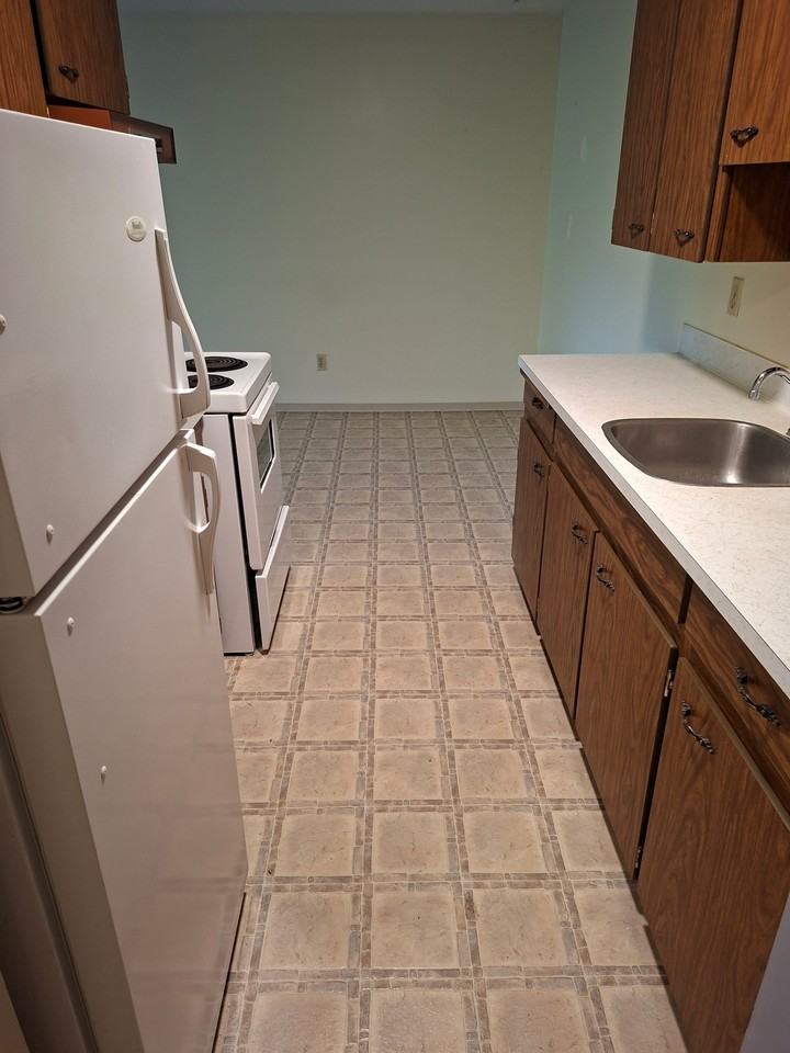 1320 King Albert Ave #220