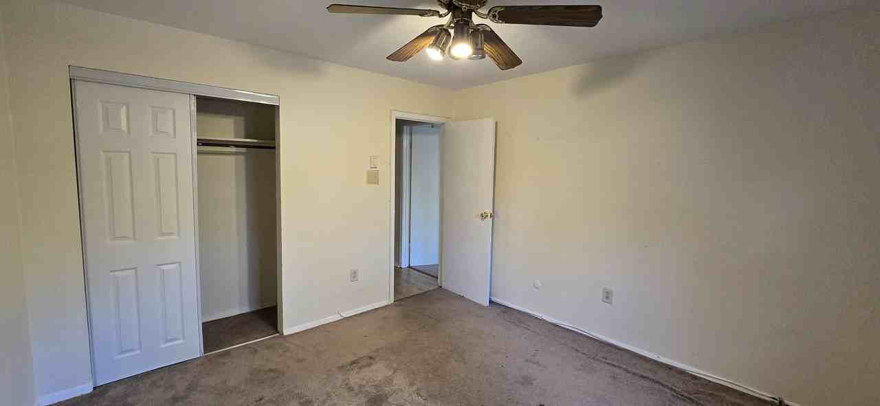 142 E Maple St #1 - Photo 7 of 19