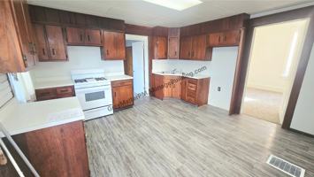 featured image of 415 W 2nd St #1