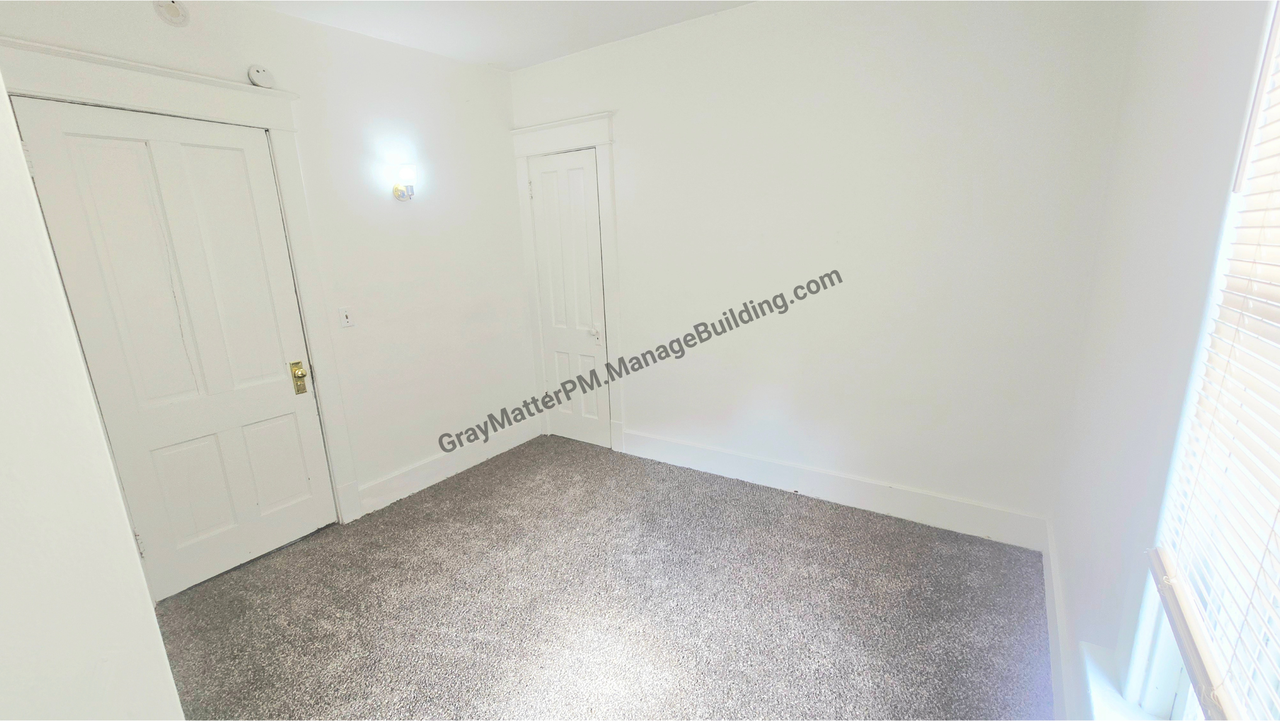 415 W 2nd St #1 - Photo 5 of 19