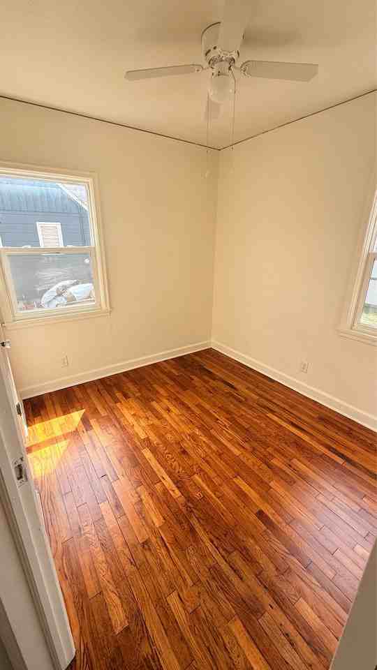 428 3rd St #1 - Photo 2 of 9