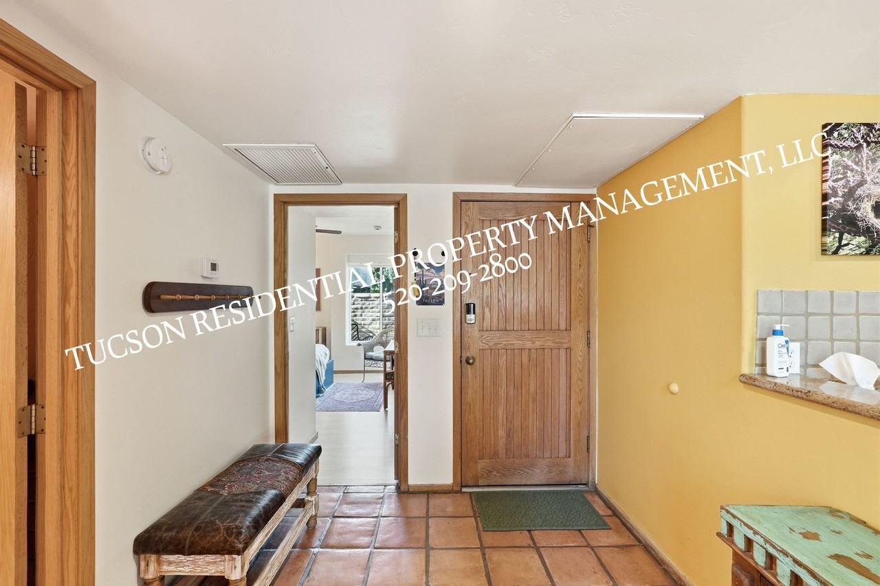 2824 E Sierra Vista Rd #1 - Photo 6 of 43