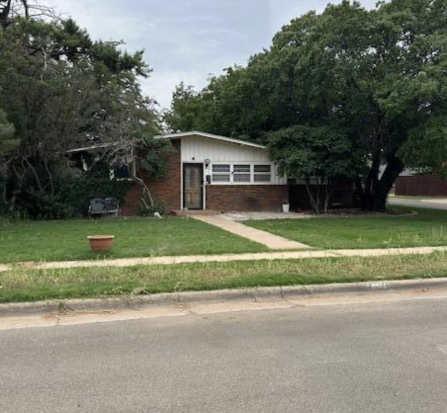 3417 47th St #1 - Photo 2 of 2