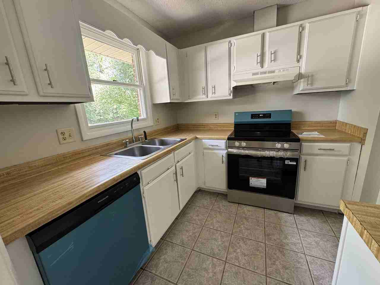 1447 Coe Dairy Rd #1 - Photo 3 of 12