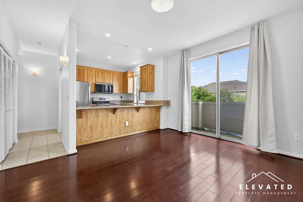 1040 Campoy St #1 - Photo 5 of 23