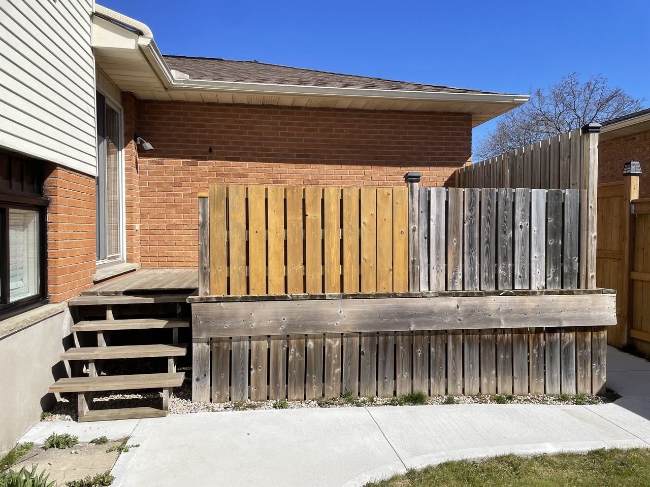 49 Shaftsbury Drive - Photo 2 of 5
