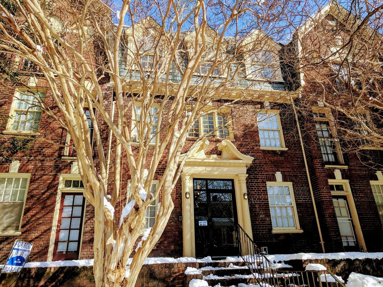 1128 W. Grace St.* - Photo 3 of 48