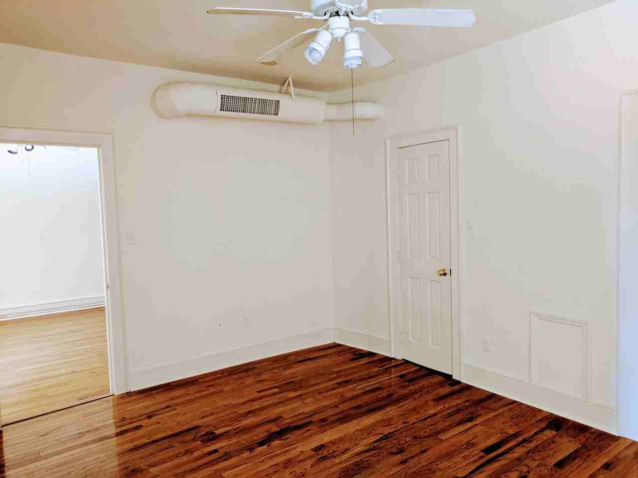 1128 W. Grace St.* - Photo 4 of 48