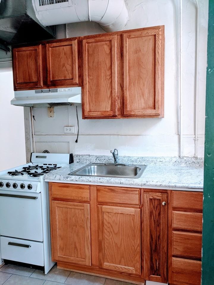 1128 W. Grace St.* - Photo 5 of 48