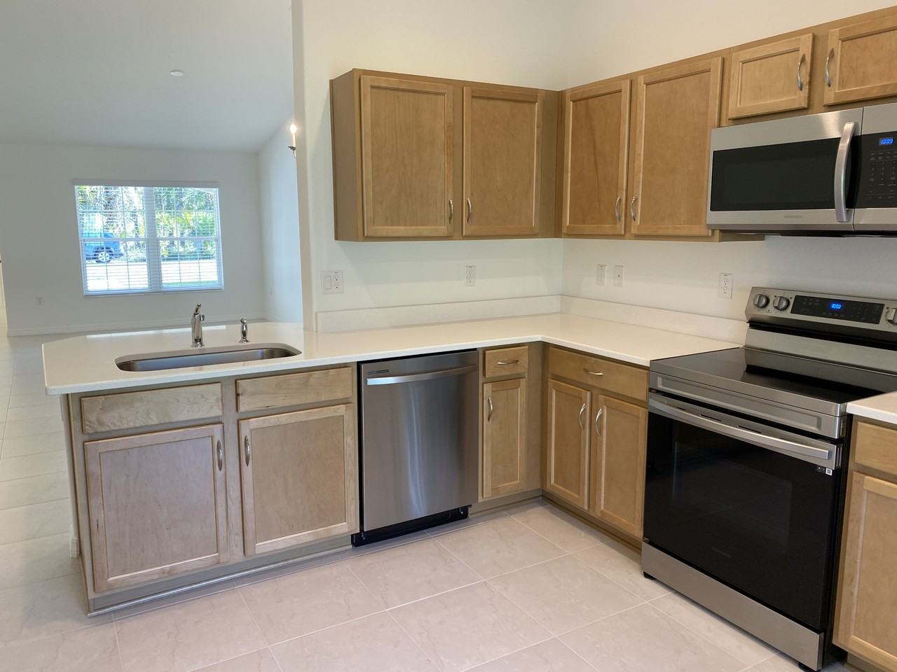 10 Pontiac Ln #B - Photo 2 of 8