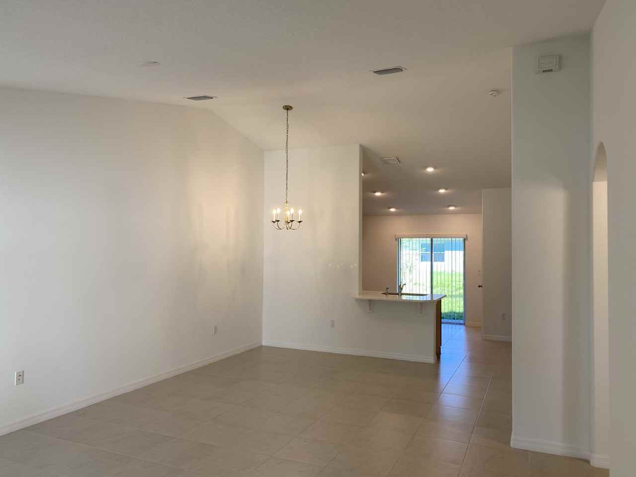 10 Pontiac Ln #B - Photo 7 of 8