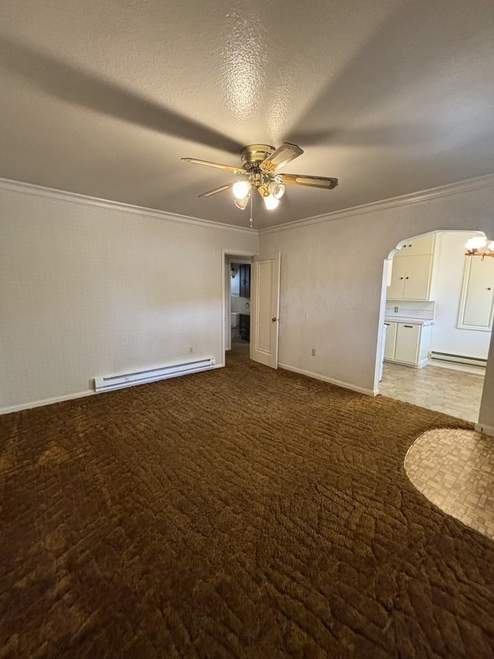 1298 Mound Ave - Photo 2 of 6