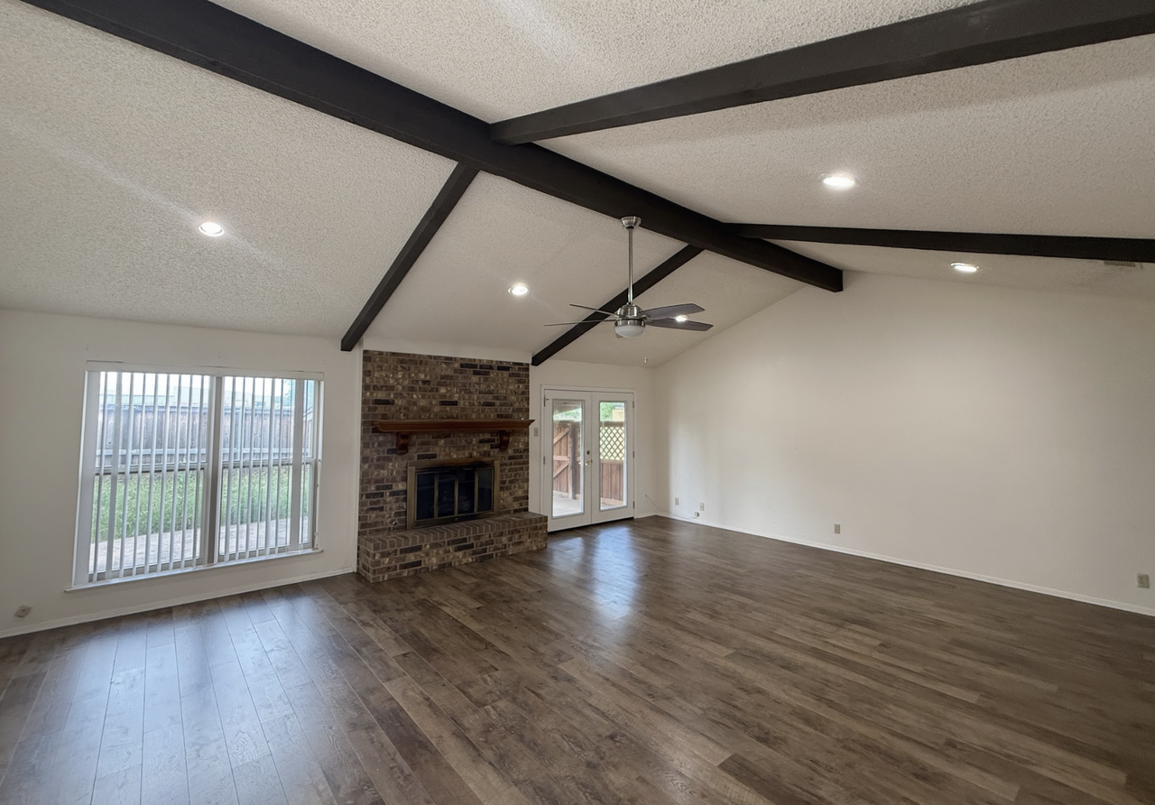 925 Boone Dr #1 - Photo 3 of 15