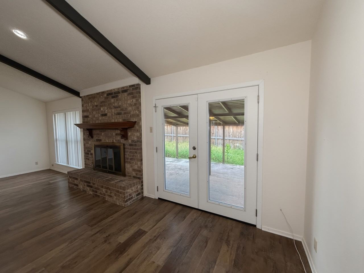 925 Boone Dr #1 - Photo 5 of 15