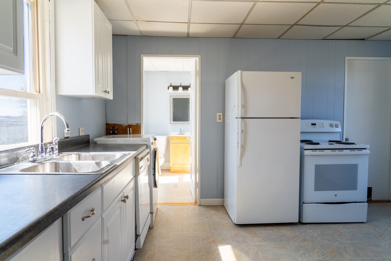 55 Chestnut St #2 - Photo 5 of 17