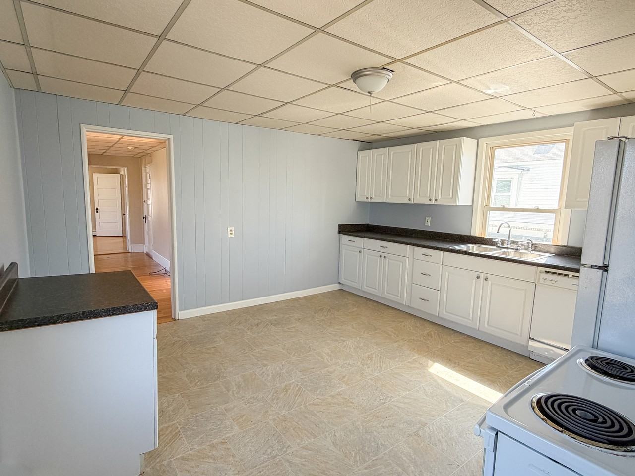 55 Chestnut St #2 - Photo 6 of 17