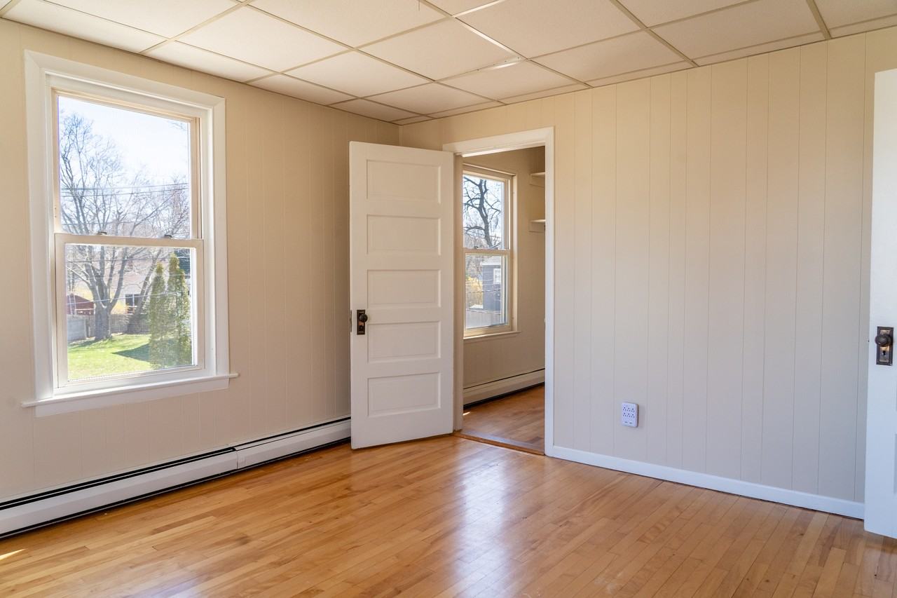 55 Chestnut St #2 - Photo 7 of 17