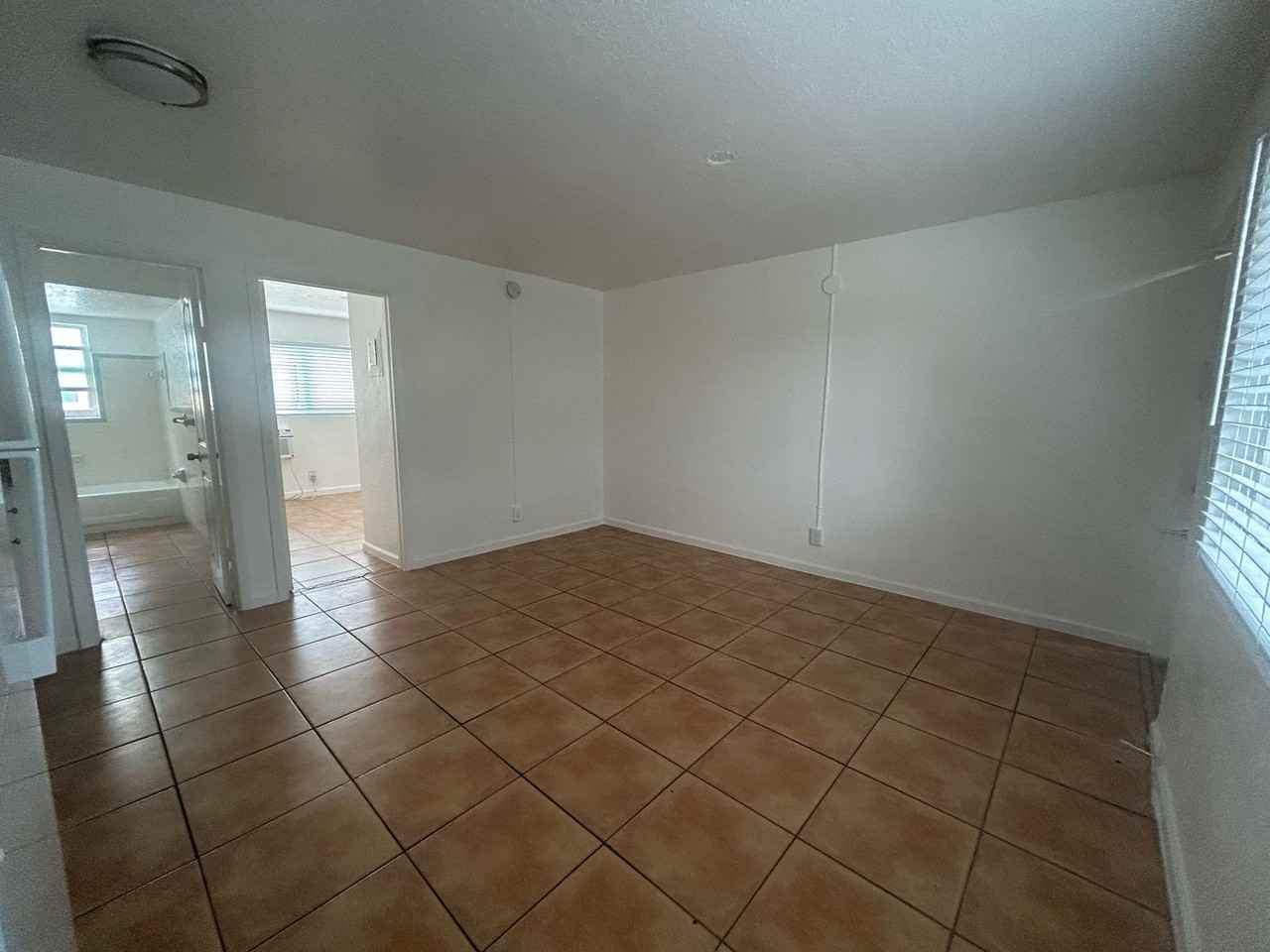 610 Northwest 7th AvenueUnit 91 #610-91 - Photo 3 of 16