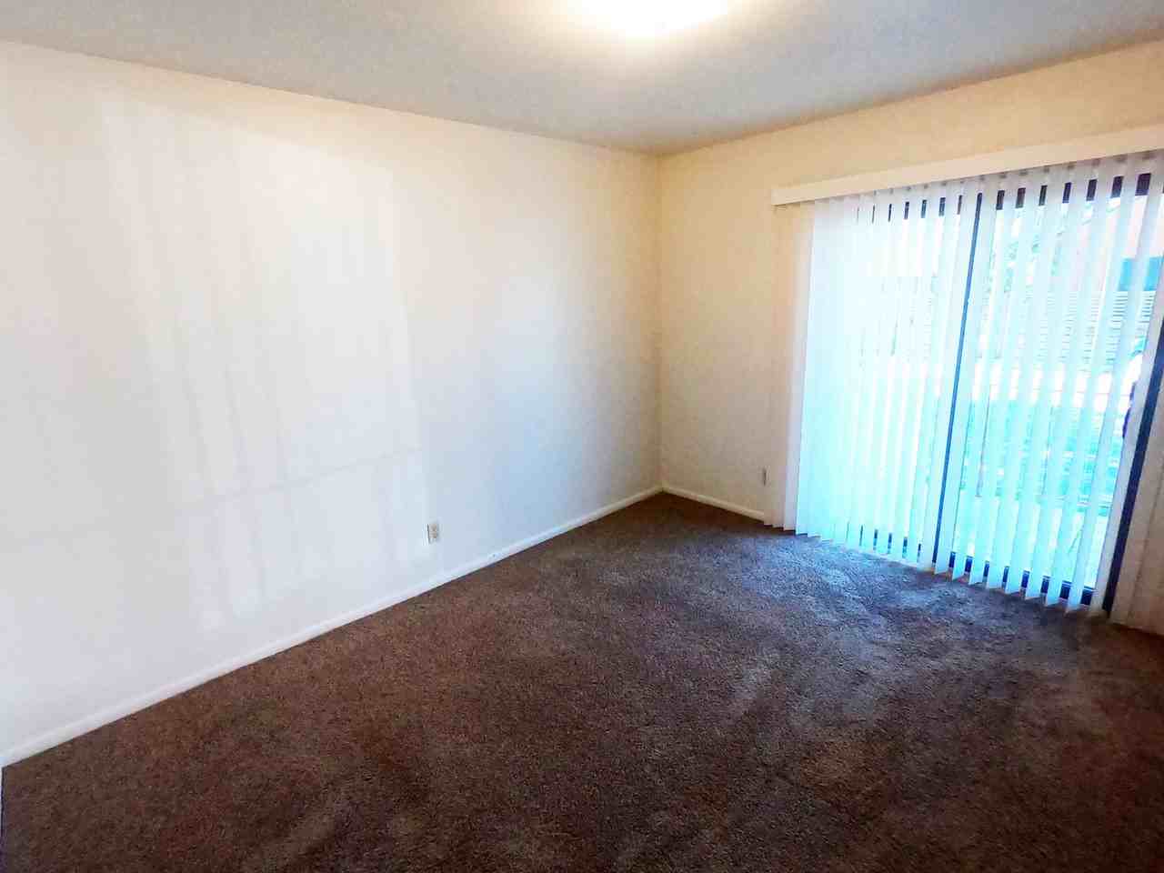 2845 Broadway Street - Photo 5 of 31