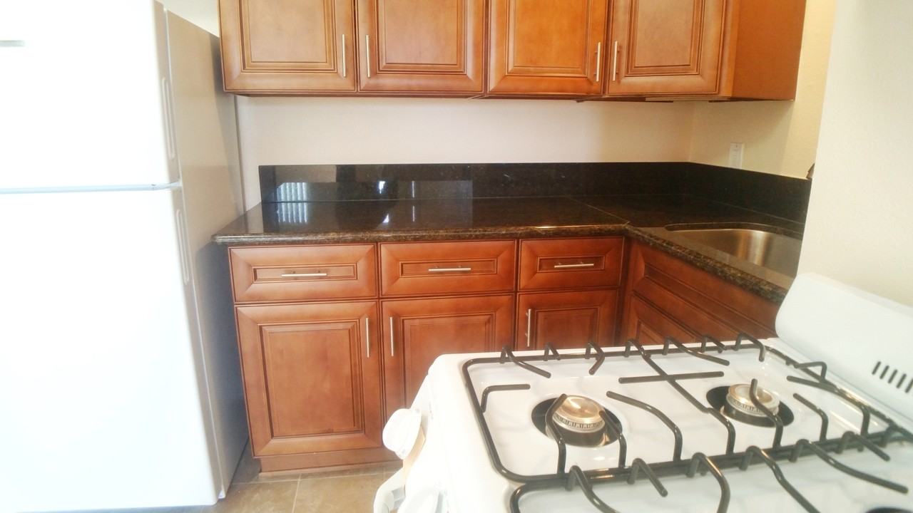 Palm Avenue Investors, LTD - Photo 3 of 15