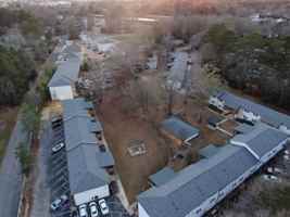 featured image of 640 N Ross St