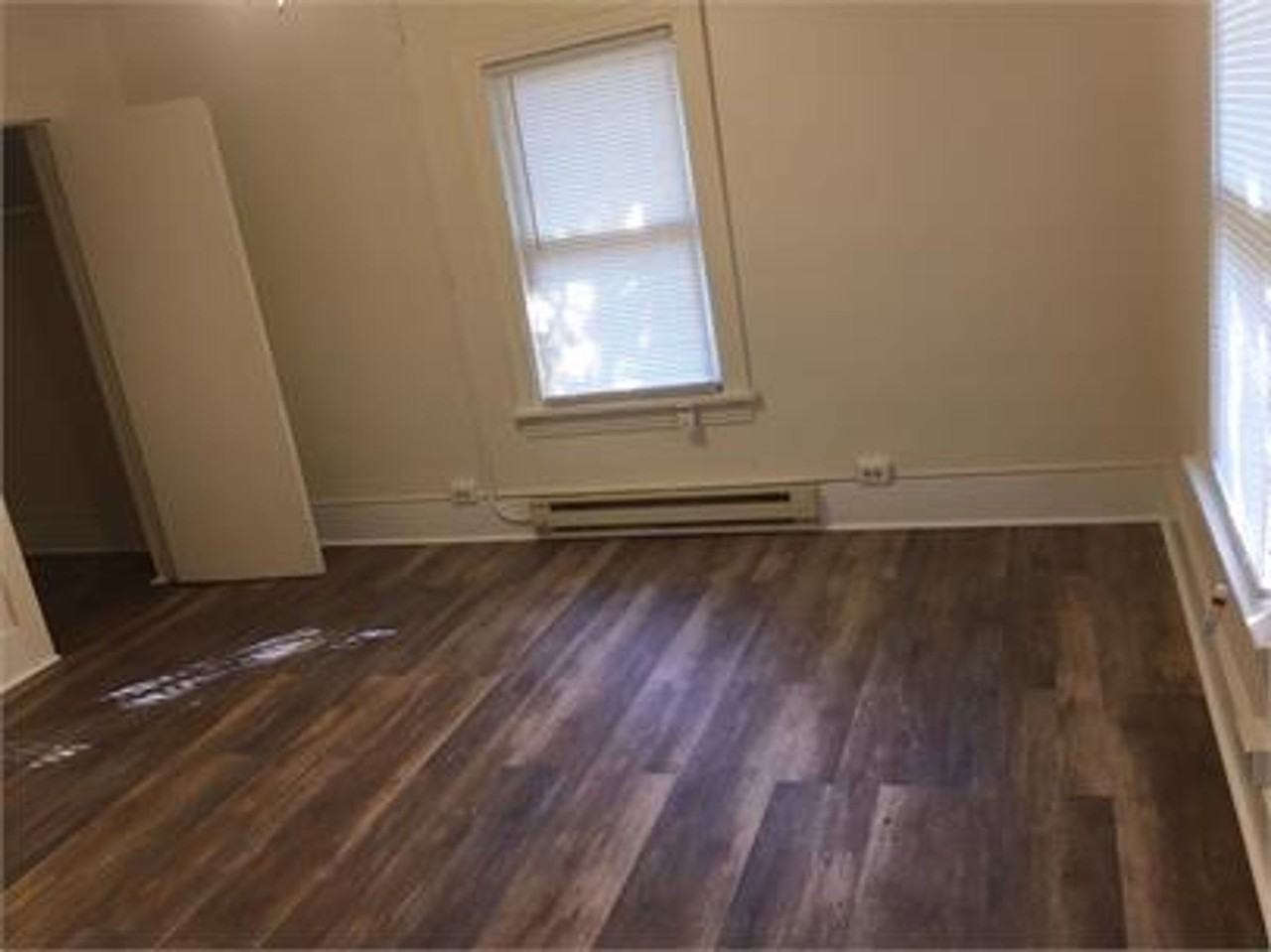 805 E Main St - Photo 7 of 9