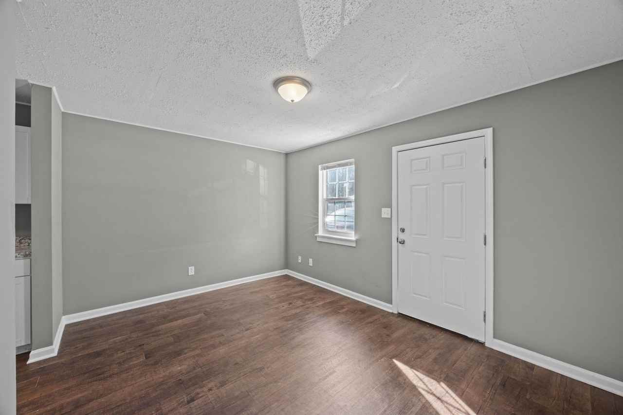 Spacious 2 - Photo 3 of 50