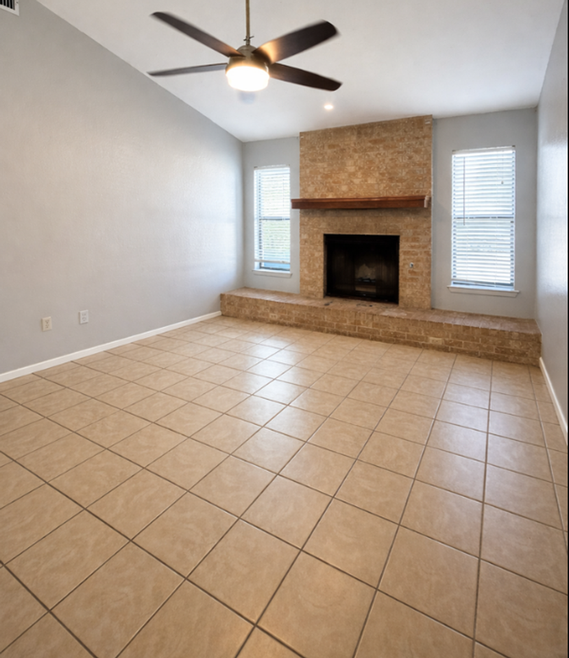 333 Rawhide Loop - Photo 3 of 11