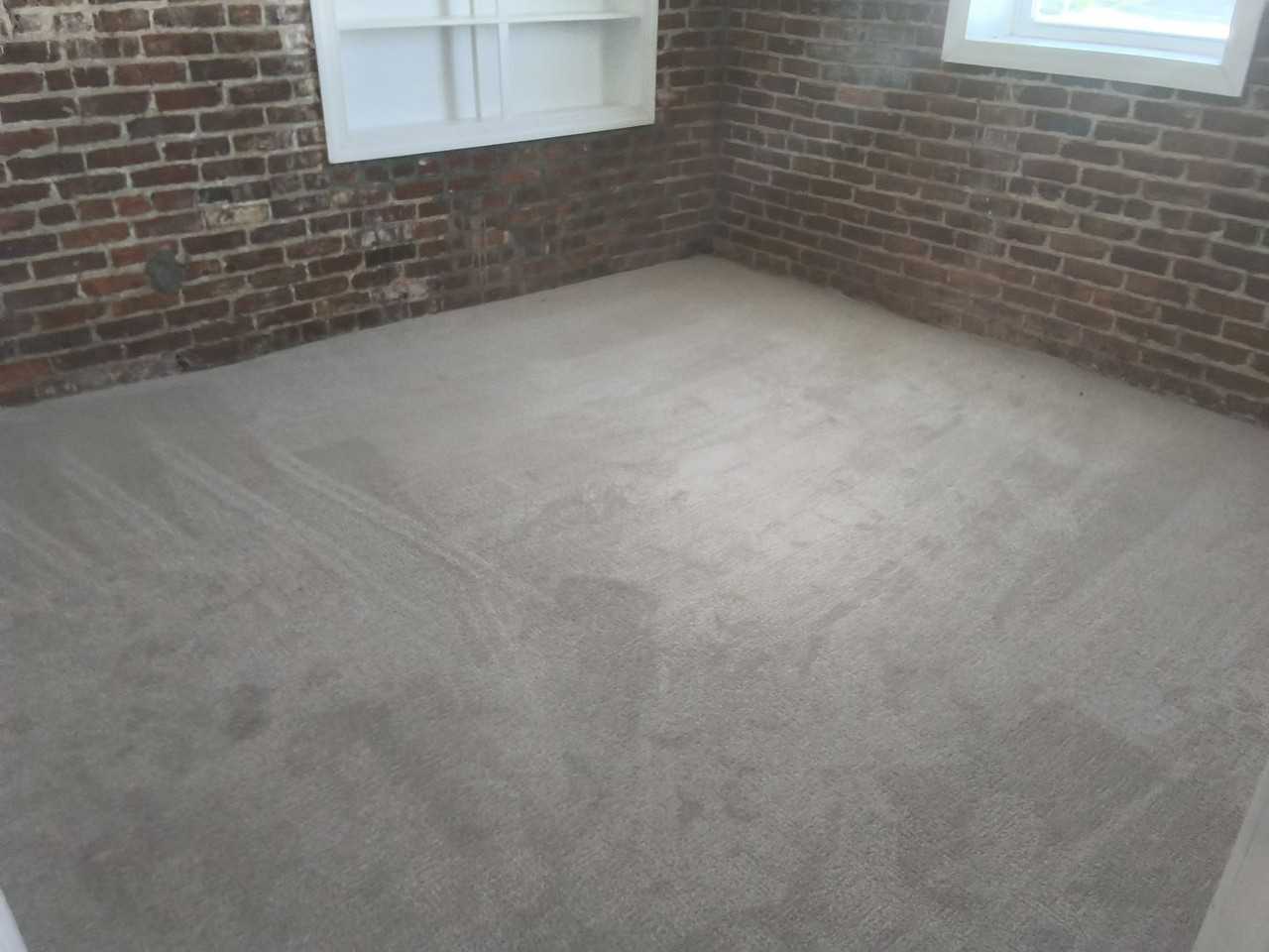 111 N Main St #H - Photo 4 of 7