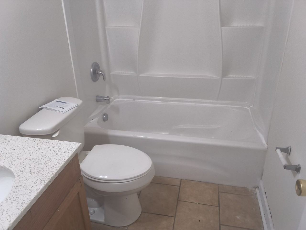 111 N Main St #H - Photo 5 of 7