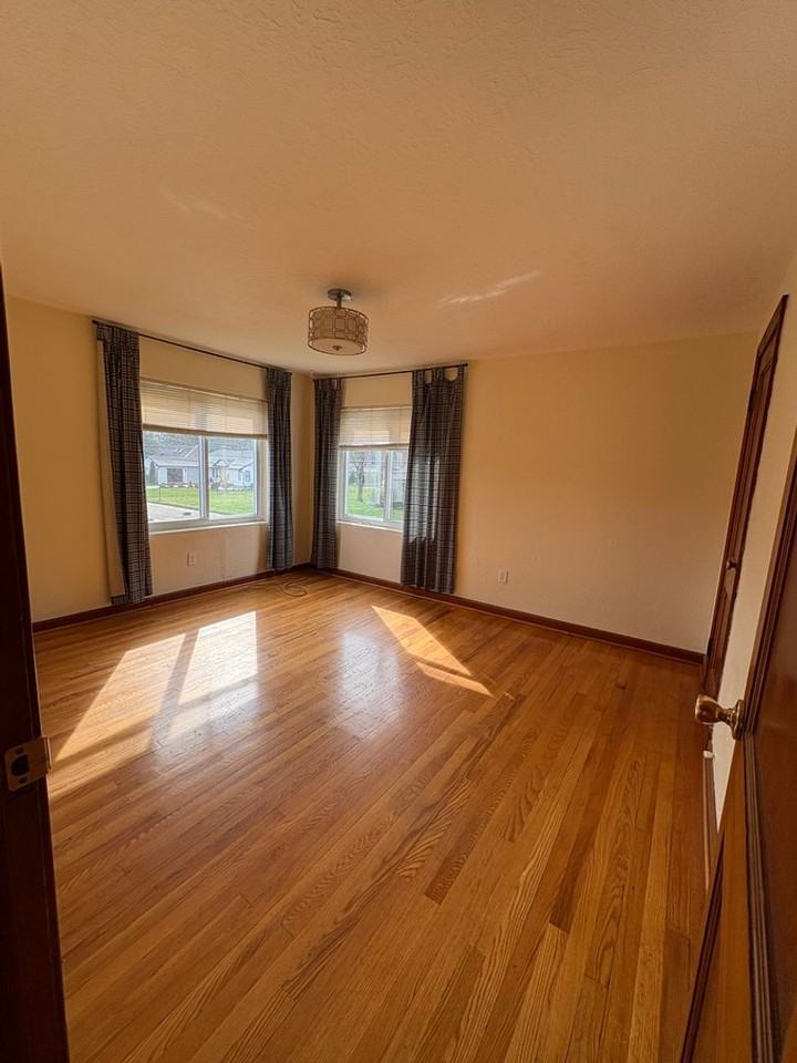 5308 2nd Ave - Photo 5 of 7