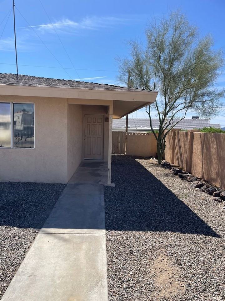 3090 Bounty Ln - Photo 4 of 30