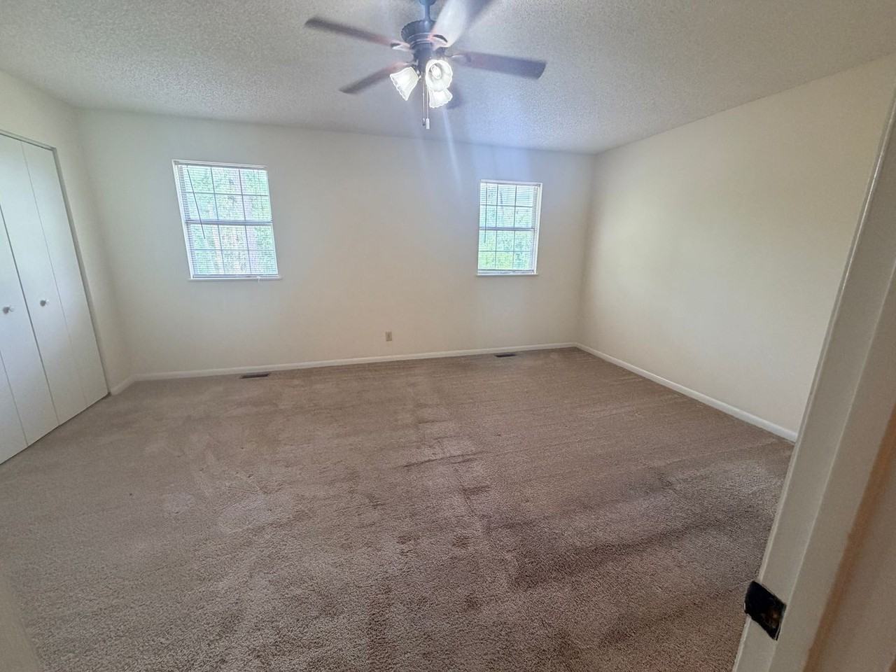 2 Westbrook Cir Apt B - Photo 2 of 25