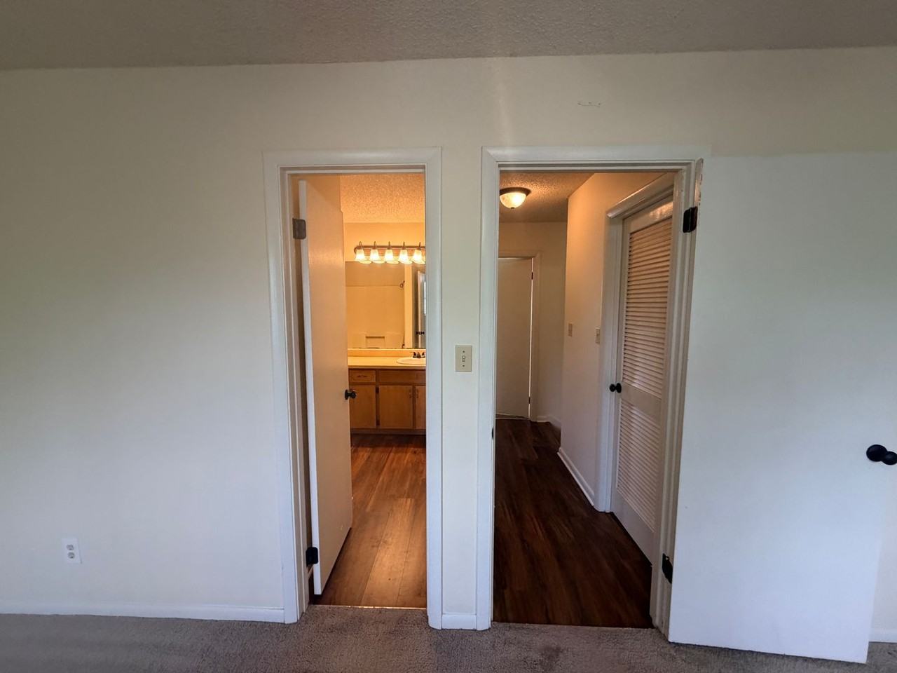 2 Westbrook Cir Apt B - Photo 5 of 25