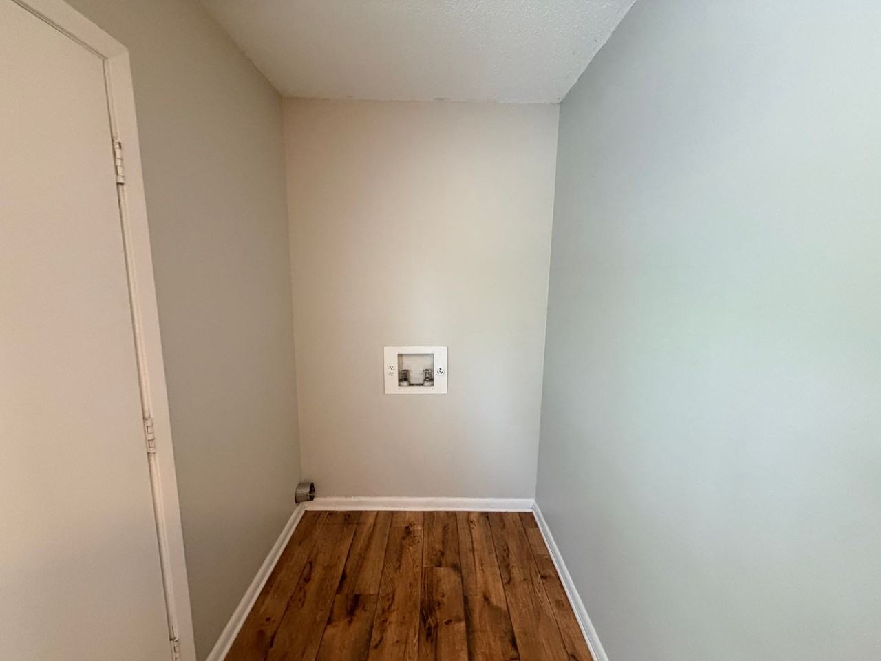 511 511 E. Main St. * - 914 - C #C - Photo 3 of 16