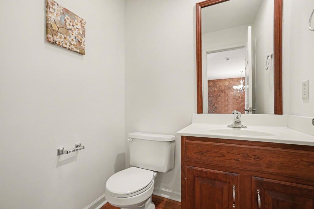 5050 Mendenhall Dr - Photo 7 of 26