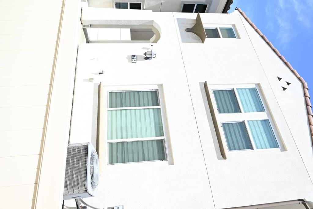 1692 W Trapezoid Dr - Photo 2 of 14