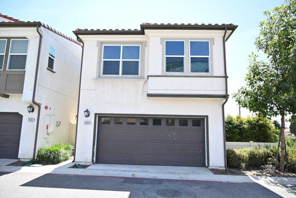 1692 W Trapezoid Dr - Photo 3 of 14