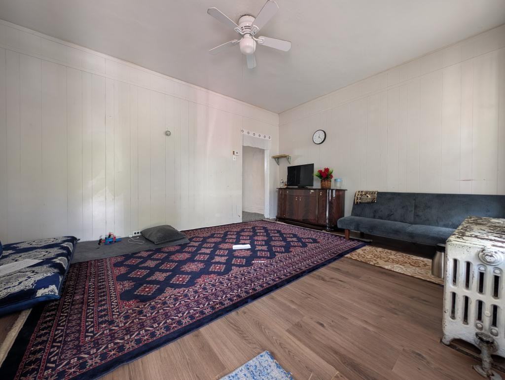 5158 Hillcrest St - Photo 3 of 9