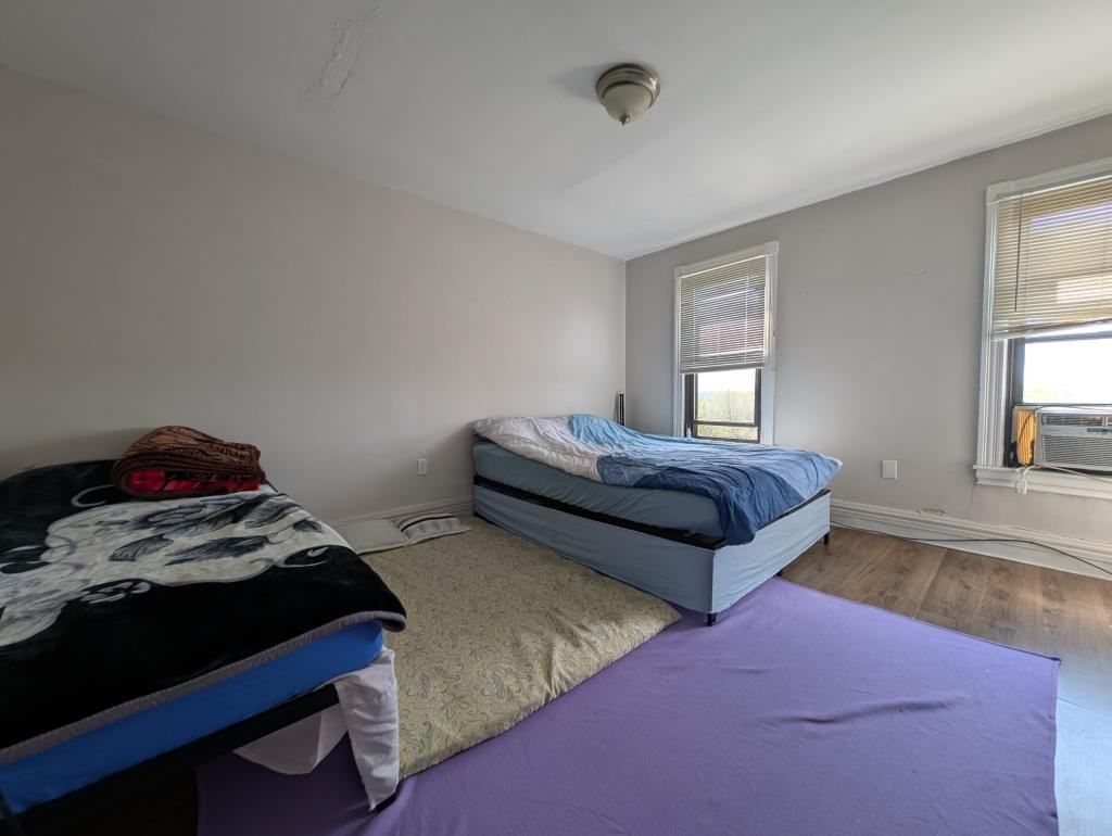 5158 Hillcrest St - Photo 5 of 9