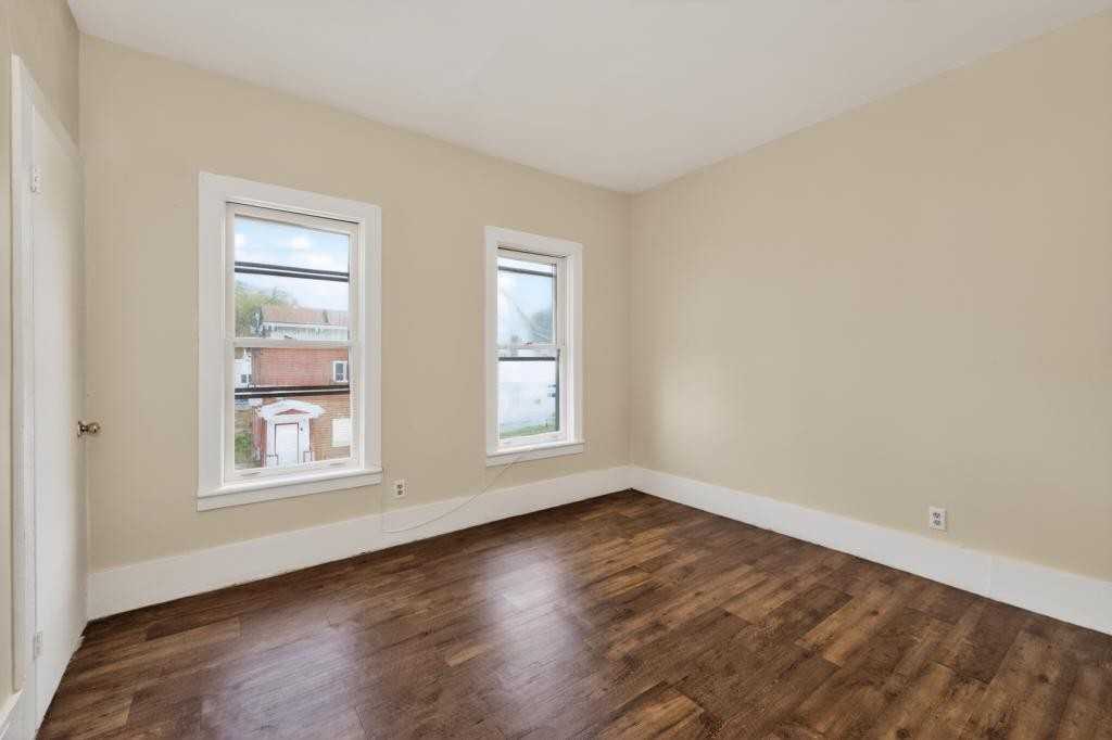 78 Academy St - Photo 2 of 12