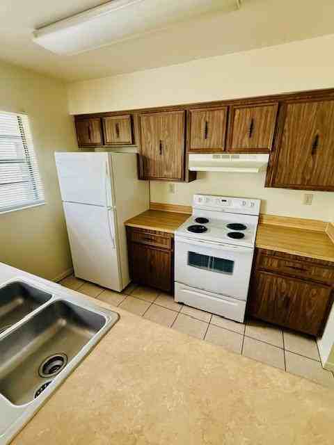 4171 David Dr - Photo 3 of 9