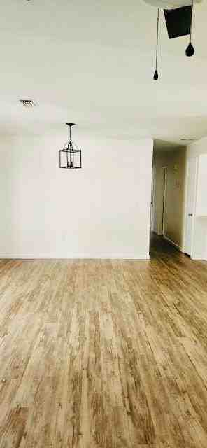 985 Alford St - Photo 3 of 8