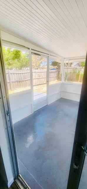 985 Alford St - Photo 7 of 8