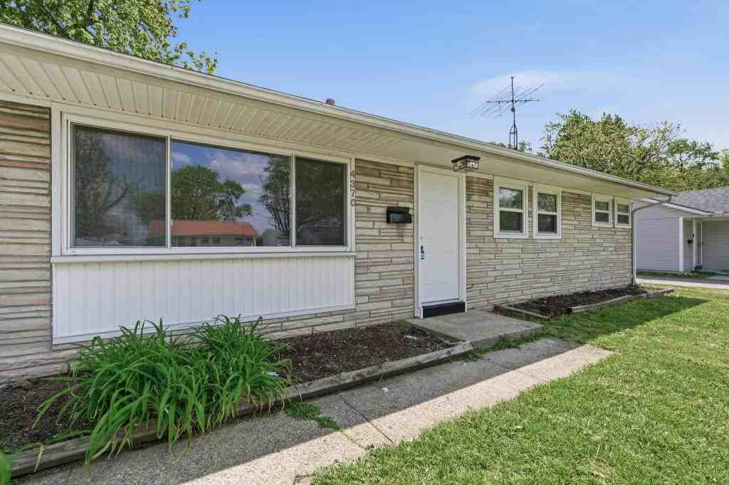 4370 Saylor St - Photo 7 of 20