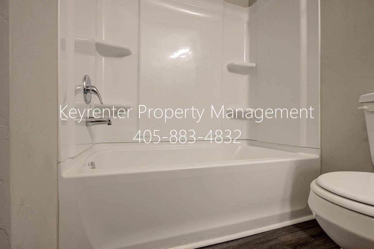 440 Fox Den Dr - Photo 6 of 35