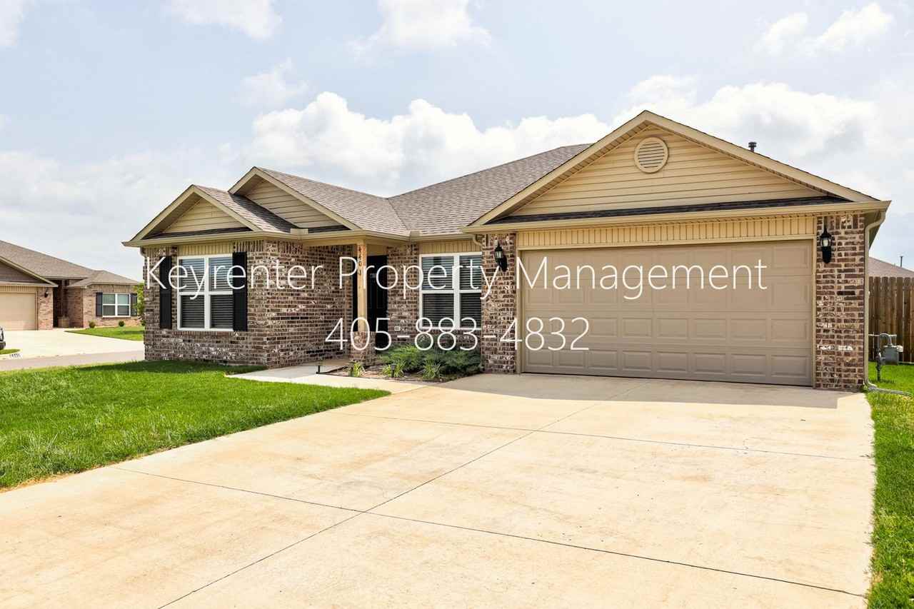 440 Fox Den Dr