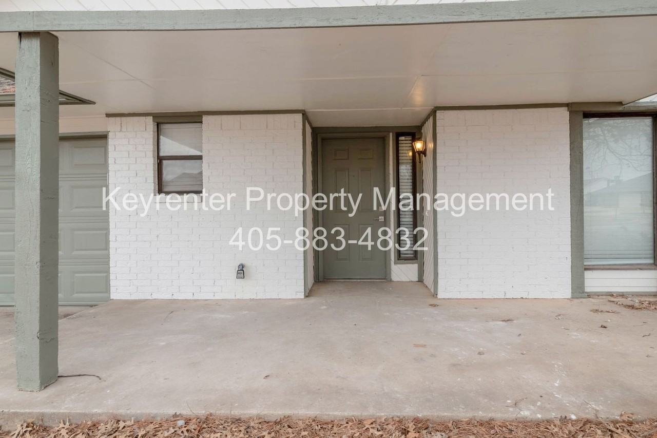 732 Westridge Ct - Photo 2 of 30