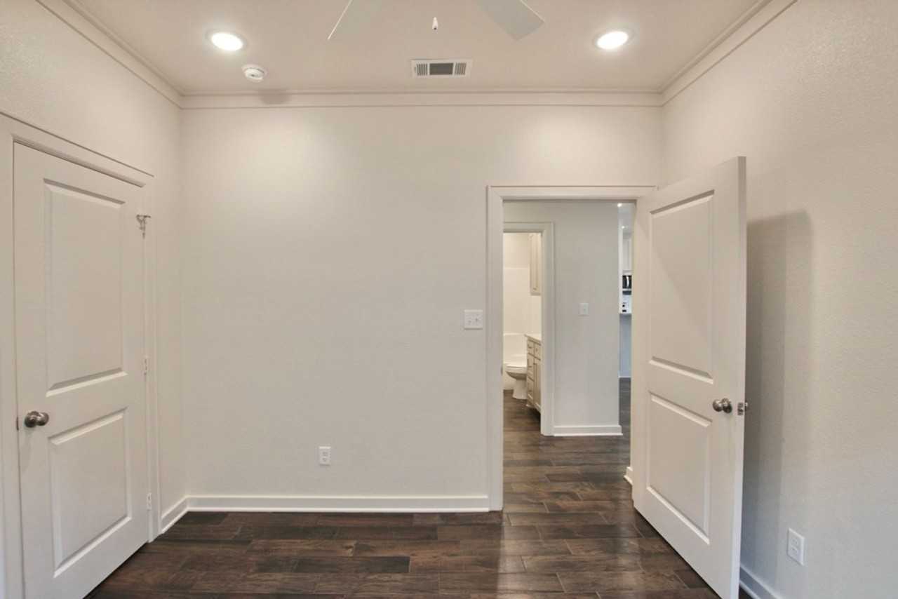 703 Freedom Way - Photo 7 of 23