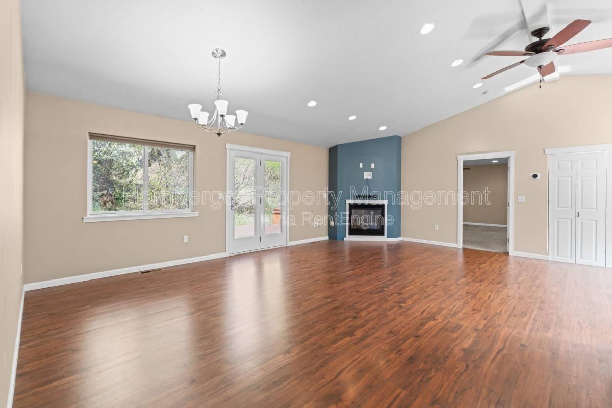 6929 N Country Homes Blvd - Photo 2 of 7